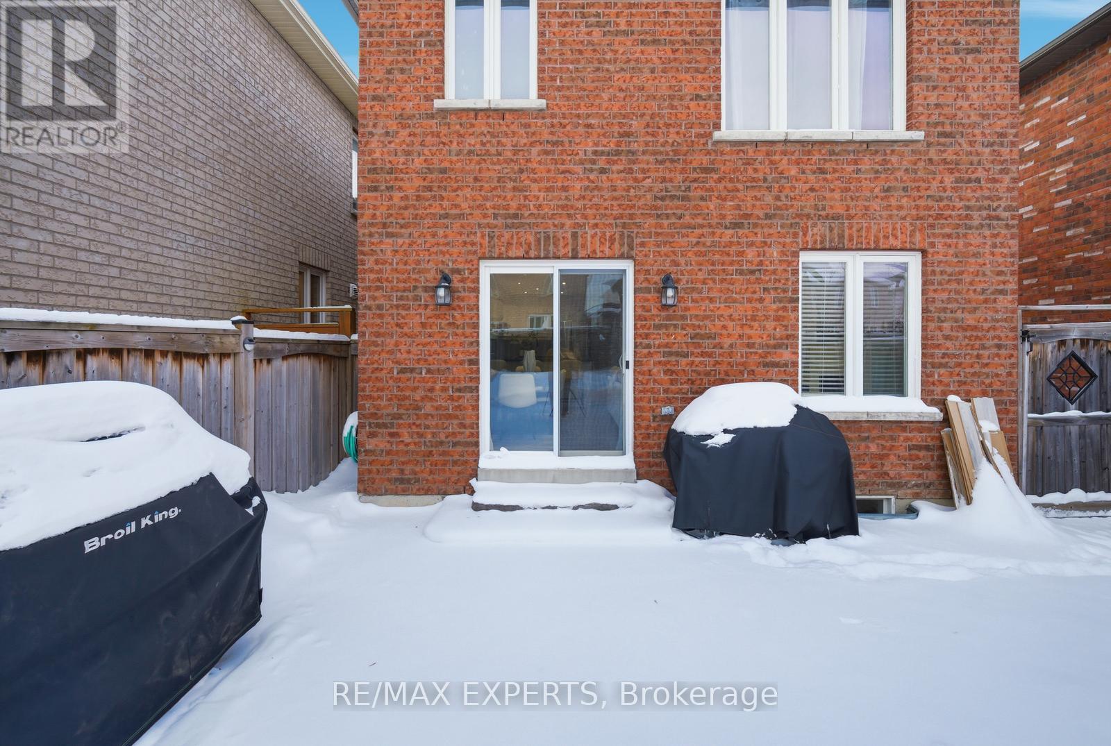 43 Carter Street, Bradford West Gwillimbury, Ontario  L3Z 0C1 - Photo 28 - N12778922