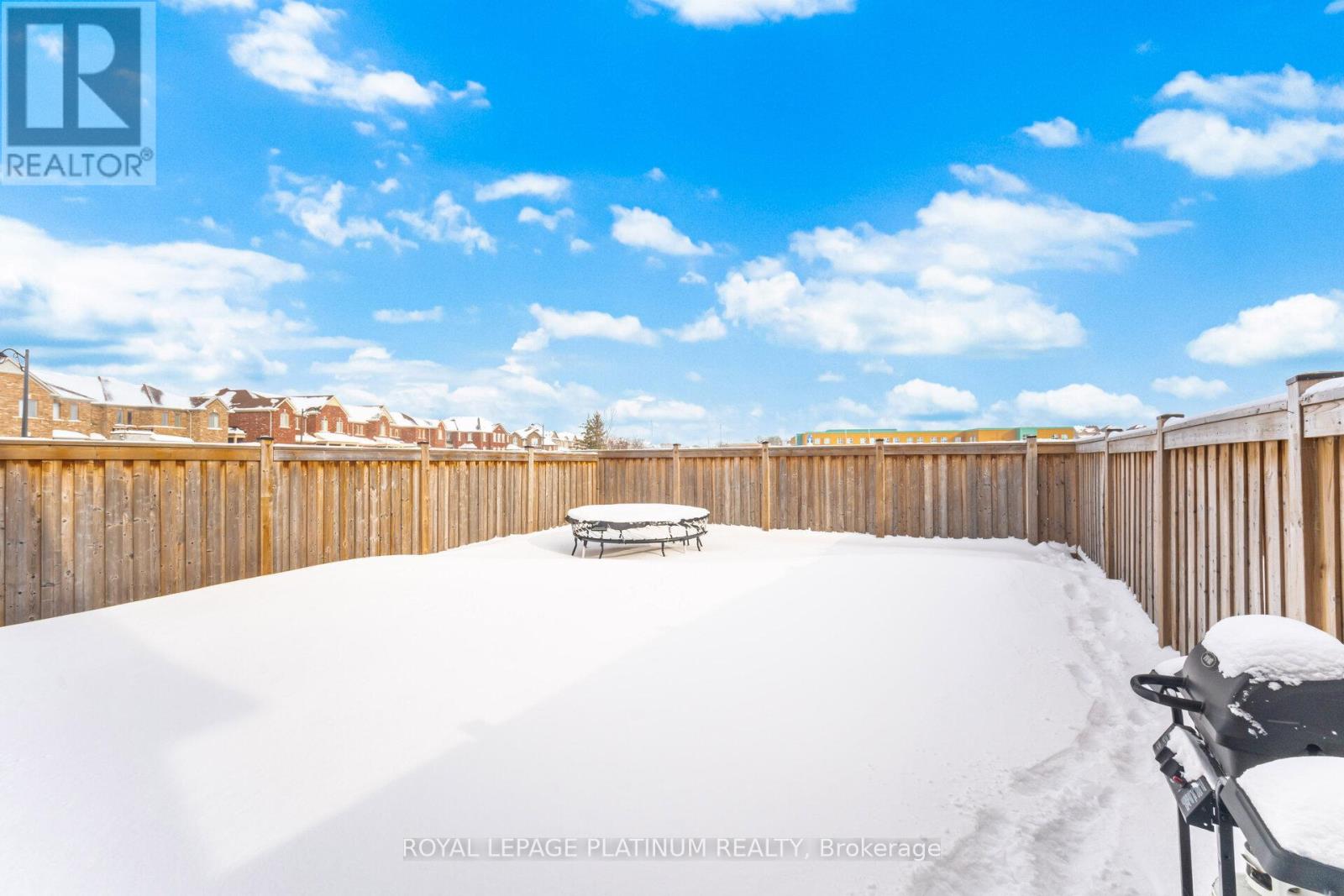 202 Sutherland Avenue, Bradford West Gwillimbury, Ontario  L3Z 4H7 - Photo 41 - N12778926