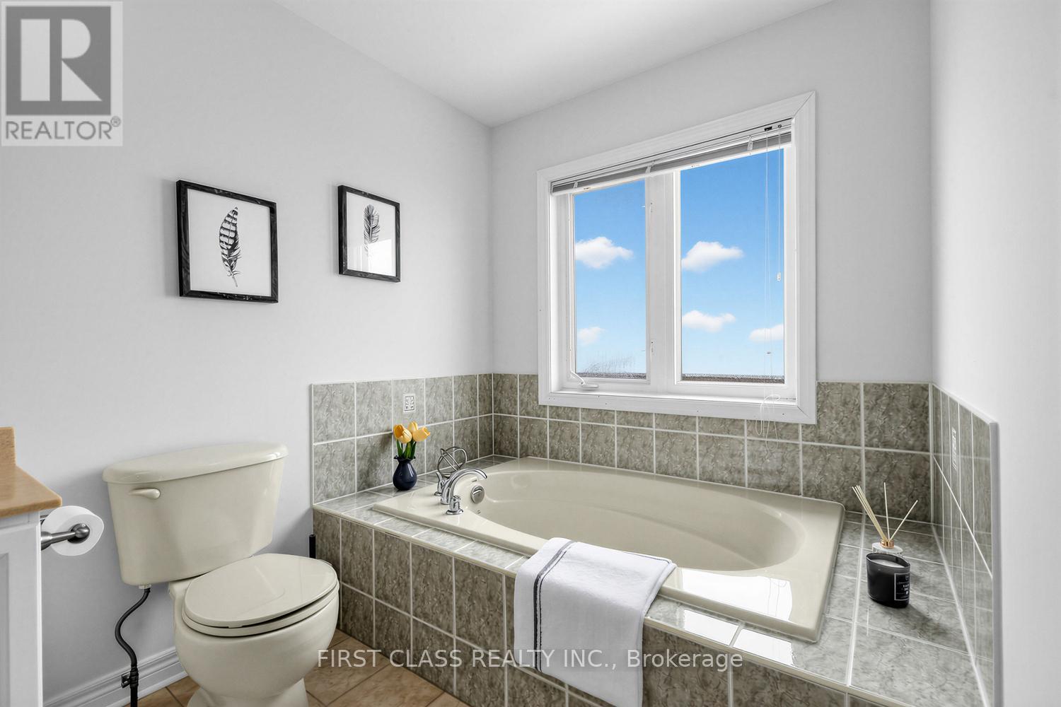 36 - 8 Townwood Drive, Richmond Hill, Ontario  L4E 4Y3 - Photo 24 - N12778968