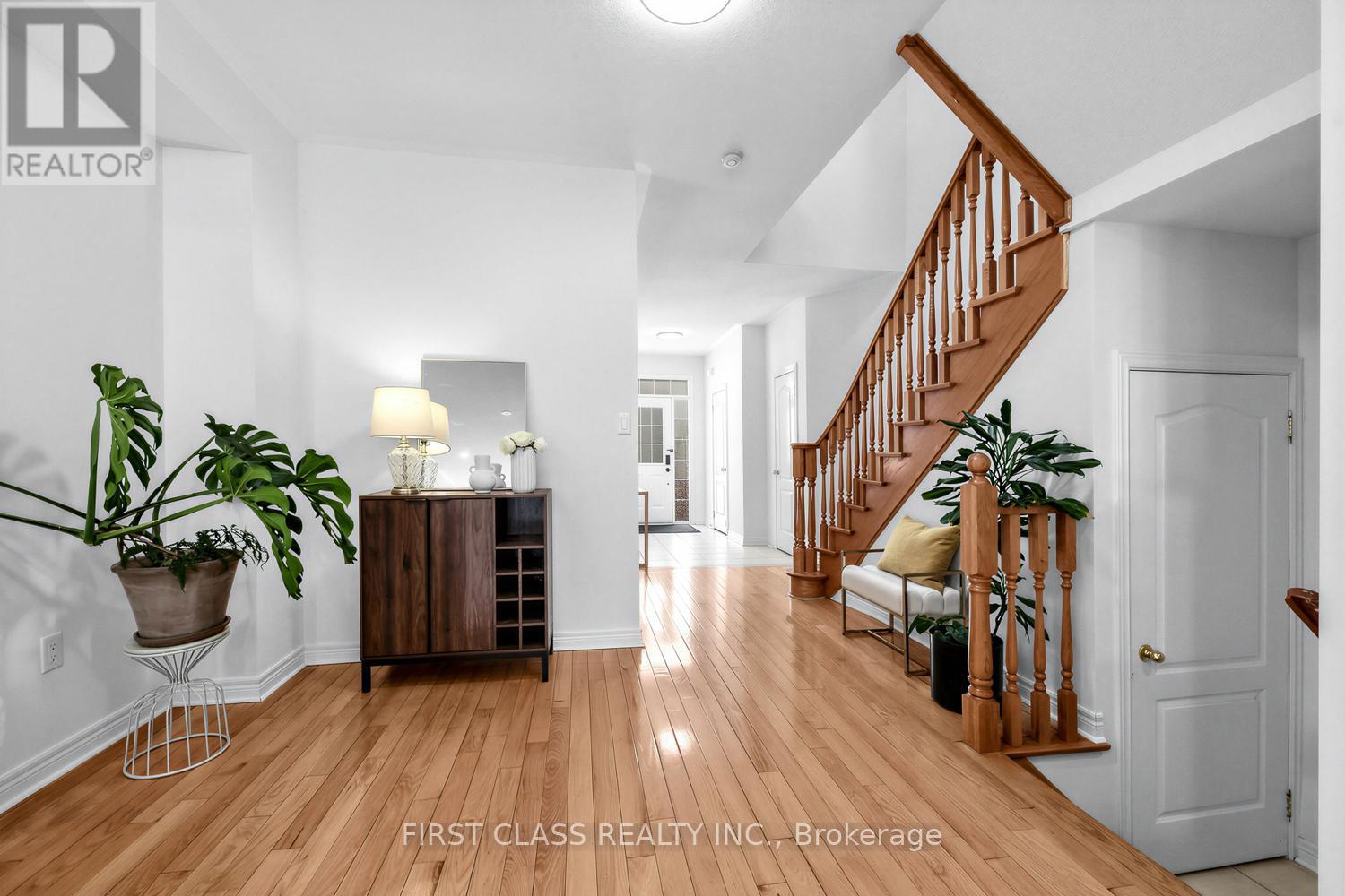 36 - 8 Townwood Drive, Richmond Hill, Ontario  L4E 4Y3 - Photo 3 - N12778968