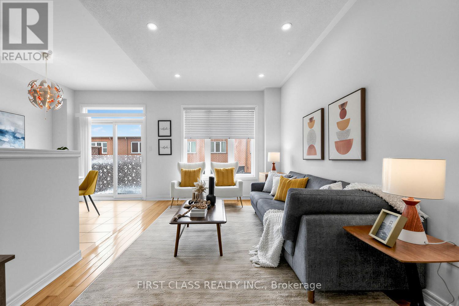 36 - 8 Townwood Drive, Richmond Hill, Ontario  L4E 4Y3 - Photo 8 - N12778968