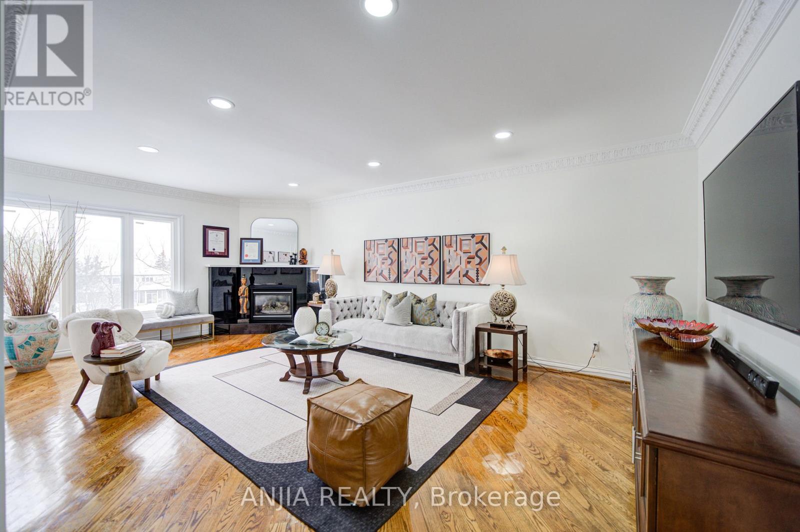 145 Beckenridge Drive, Markham, Ontario  L3S 2T9 - Photo 11 - N12779078