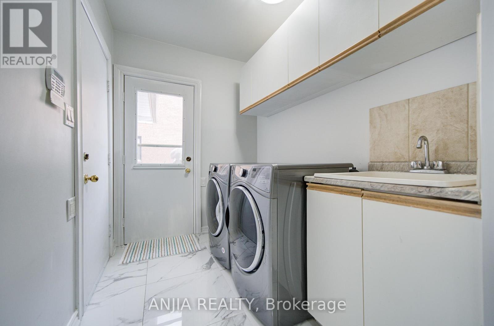 145 Beckenridge Drive, Markham, Ontario  L3S 2T9 - Photo 19 - N12779078