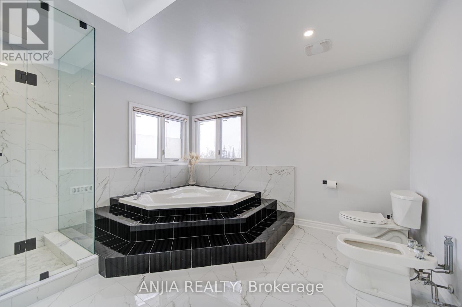 145 Beckenridge Drive, Markham, Ontario  L3S 2T9 - Photo 24 - N12779078