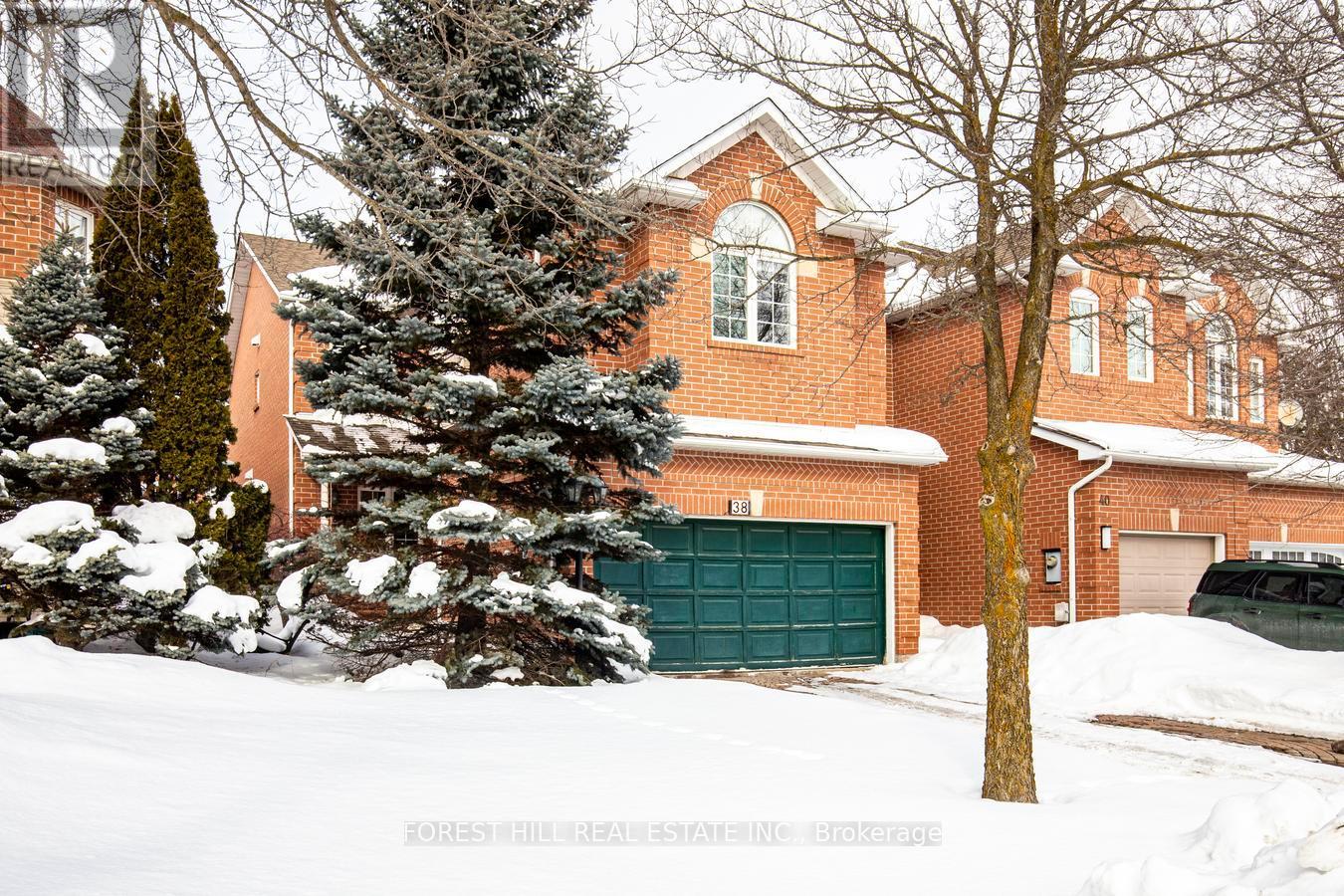 38 THORNBUSH COURT, Richmond Hill, Ontario