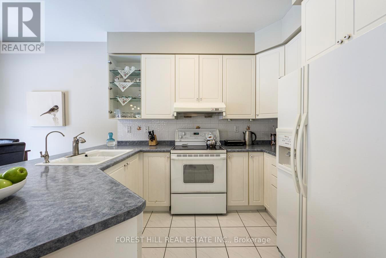 38 Thornbush Court, Richmond Hill, Ontario  L4S 1Z7 - Photo 16 - N12779140