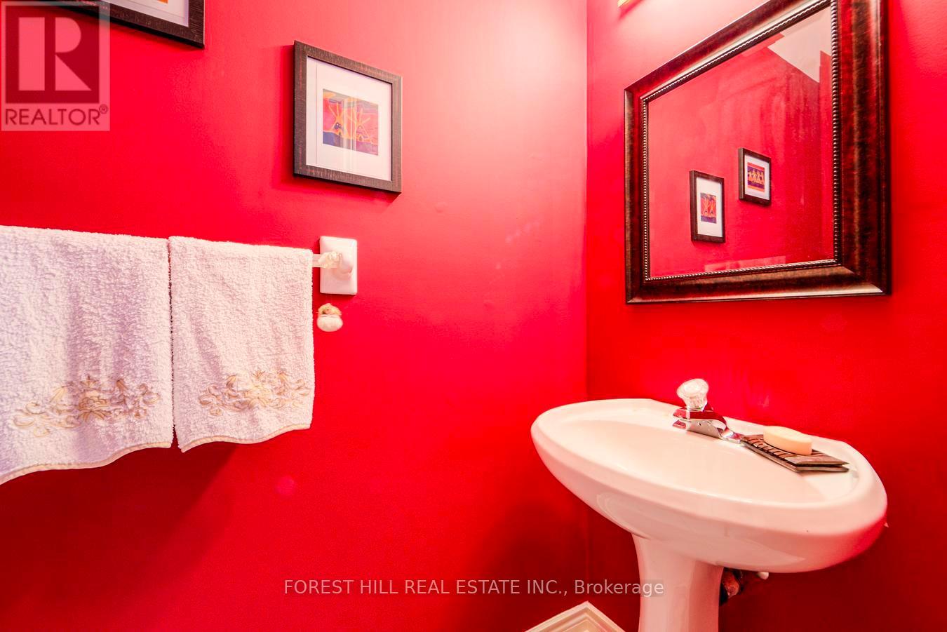 38 Thornbush Court, Richmond Hill, Ontario  L4S 1Z7 - Photo 19 - N12779140