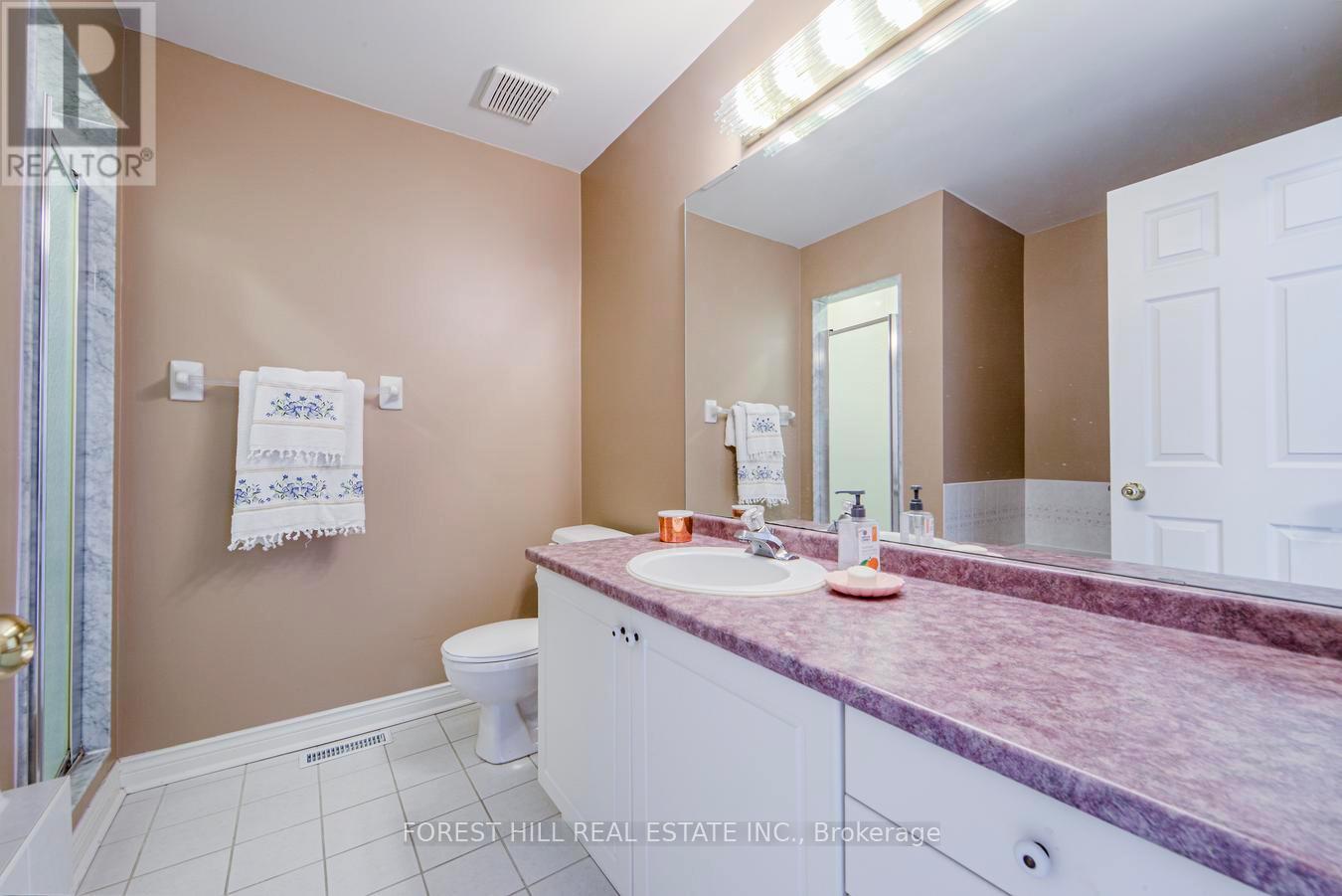 38 Thornbush Court, Richmond Hill, Ontario  L4S 1Z7 - Photo 28 - N12779140