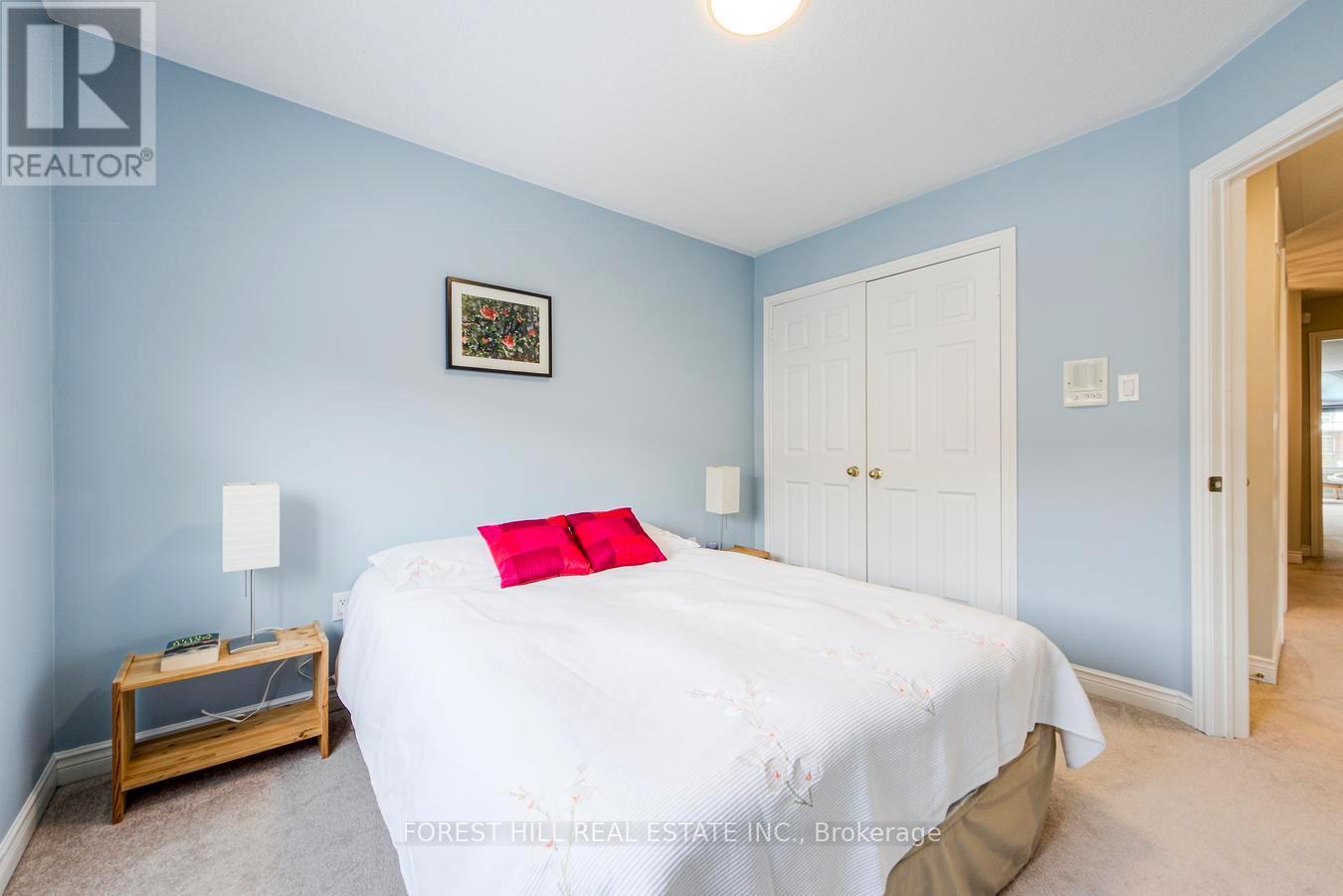 38 Thornbush Court, Richmond Hill, Ontario  L4S 1Z7 - Photo 35 - N12779140