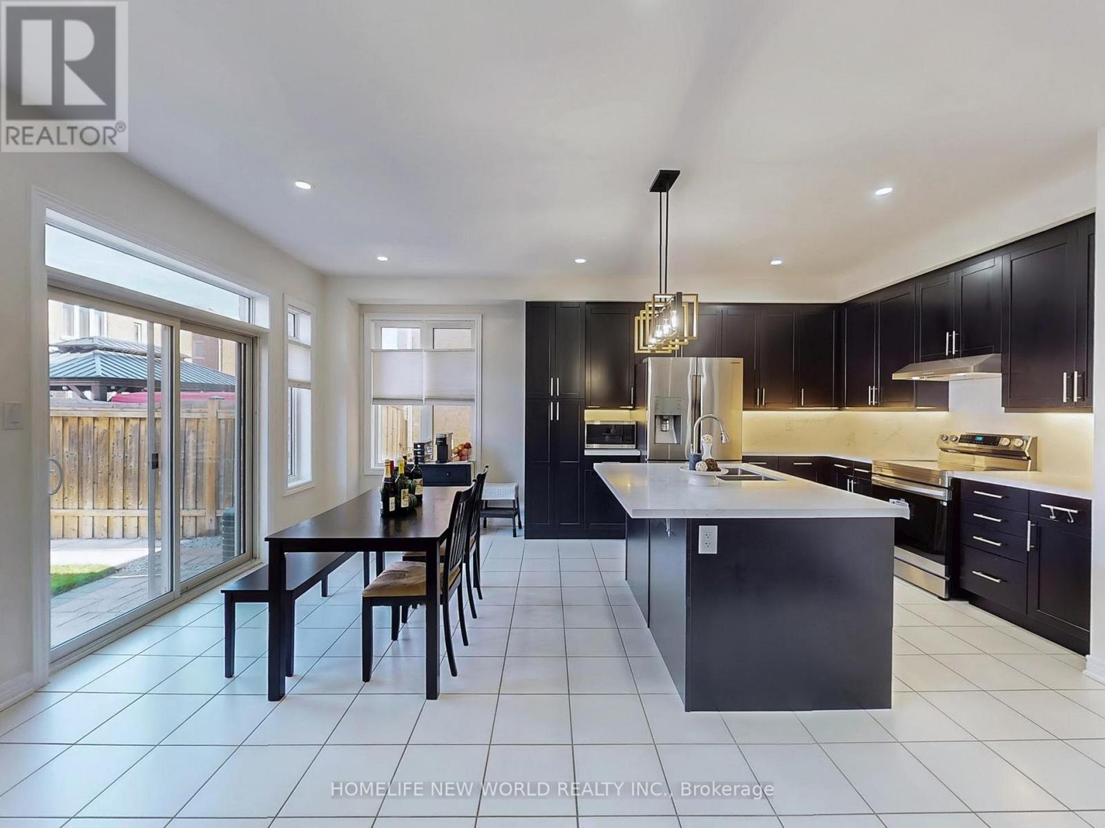 64 Henry Bauer Avenue, Markham, Ontario  L6C 0T1 - Photo 15 - N12779148