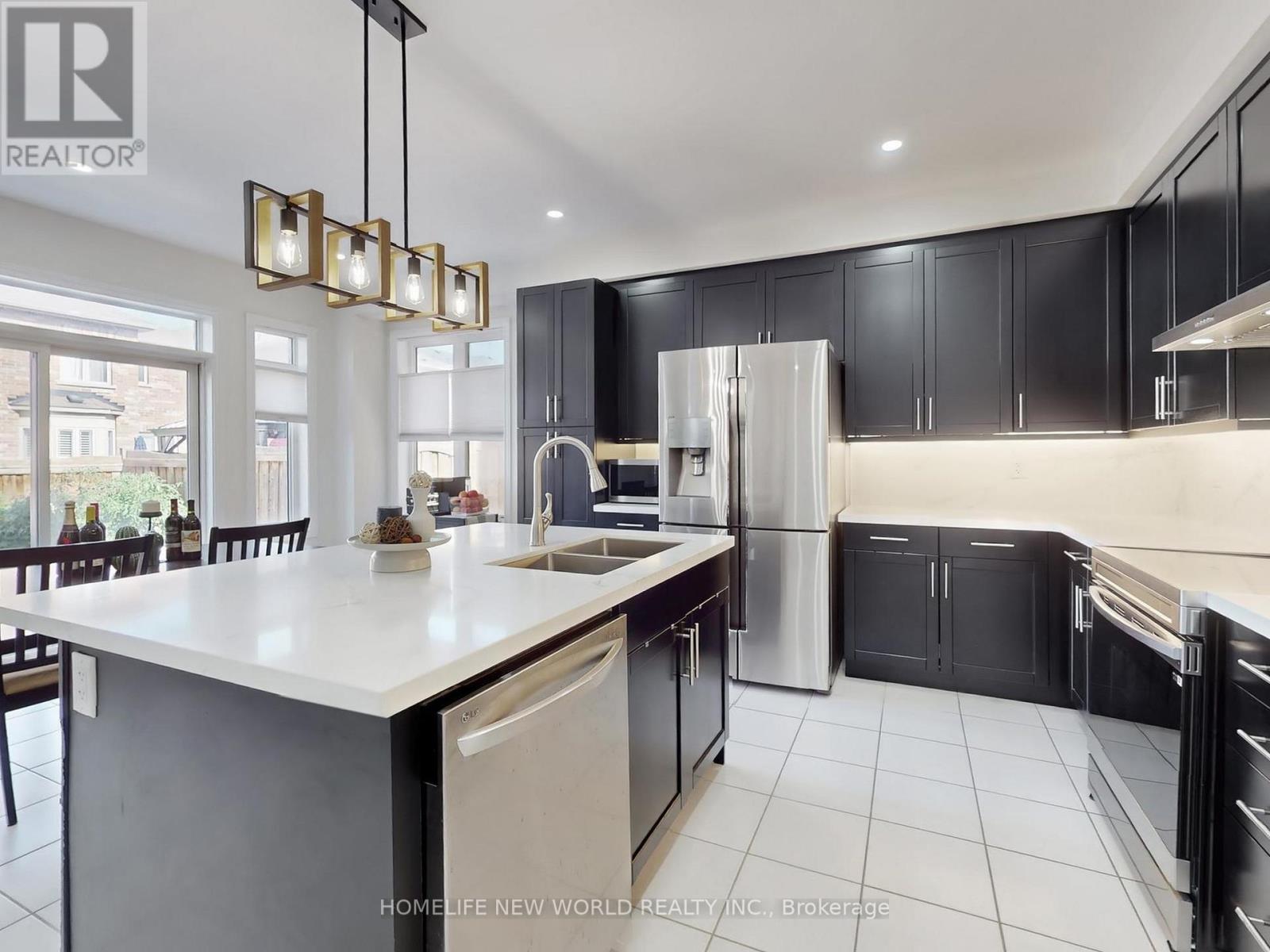 64 Henry Bauer Avenue, Markham, Ontario  L6C 0T1 - Photo 19 - N12779148