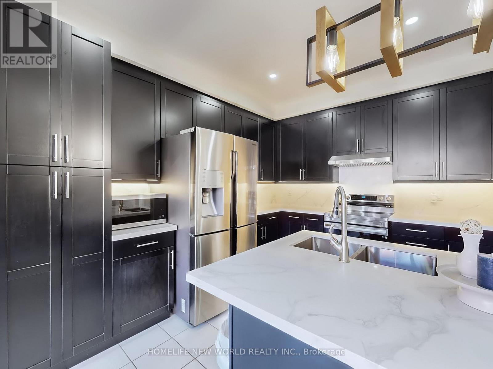 64 Henry Bauer Avenue, Markham, Ontario  L6C 0T1 - Photo 22 - N12779148