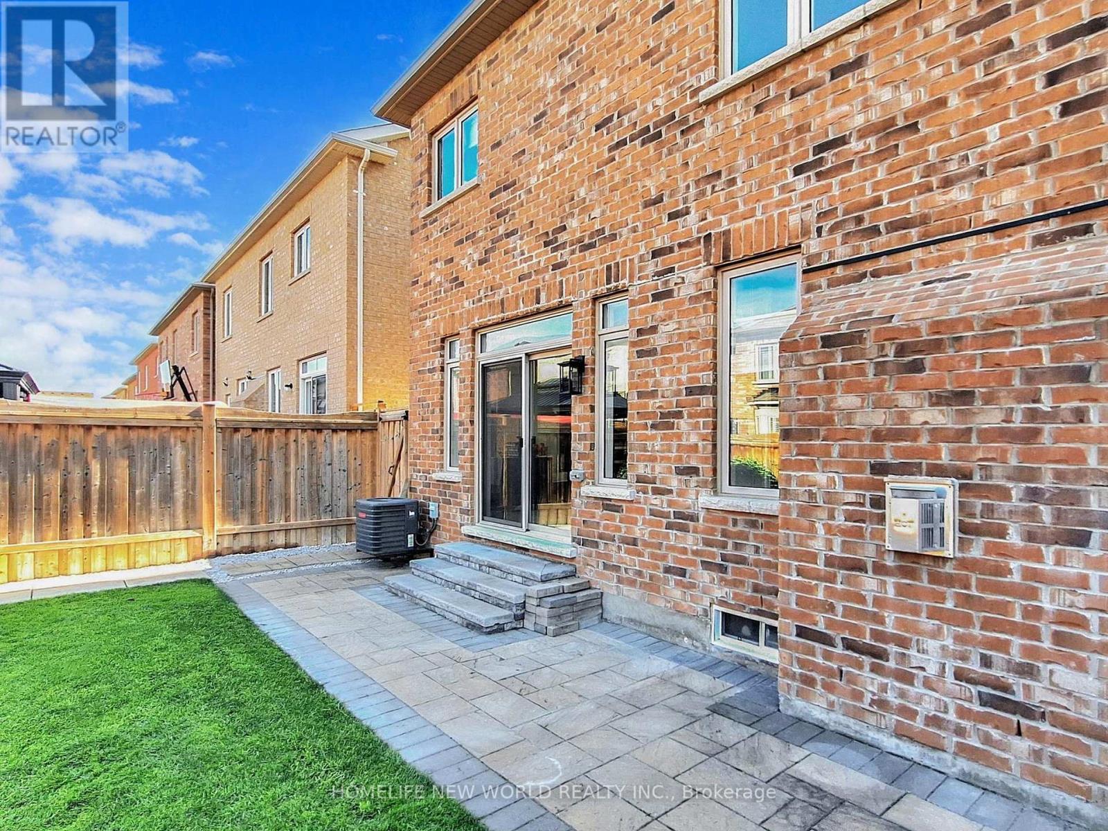 64 Henry Bauer Avenue, Markham, Ontario  L6C 0T1 - Photo 46 - N12779148