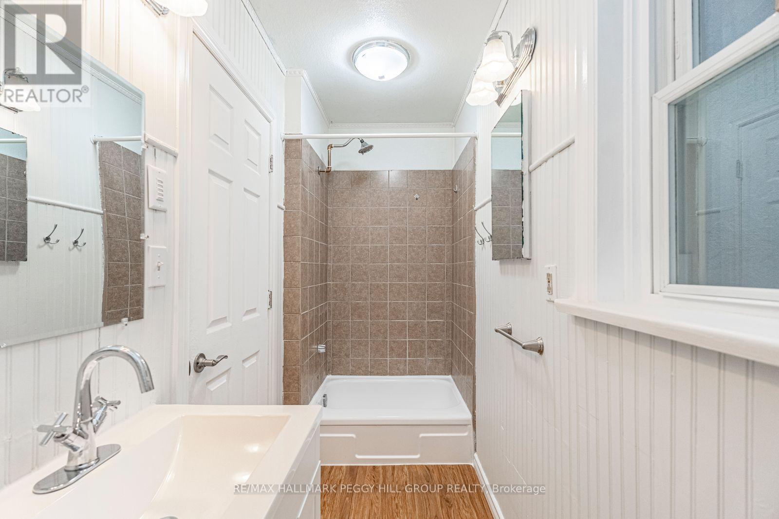 28 Matchedash Street N, Orillia, Ontario  L3V 4T5 - Photo 13 - S12778976