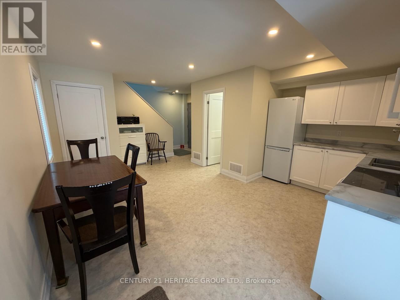 2286b Somers Boulevard, Innisfil, Ontario  L9S 2E6 - Photo 3 - N12777642