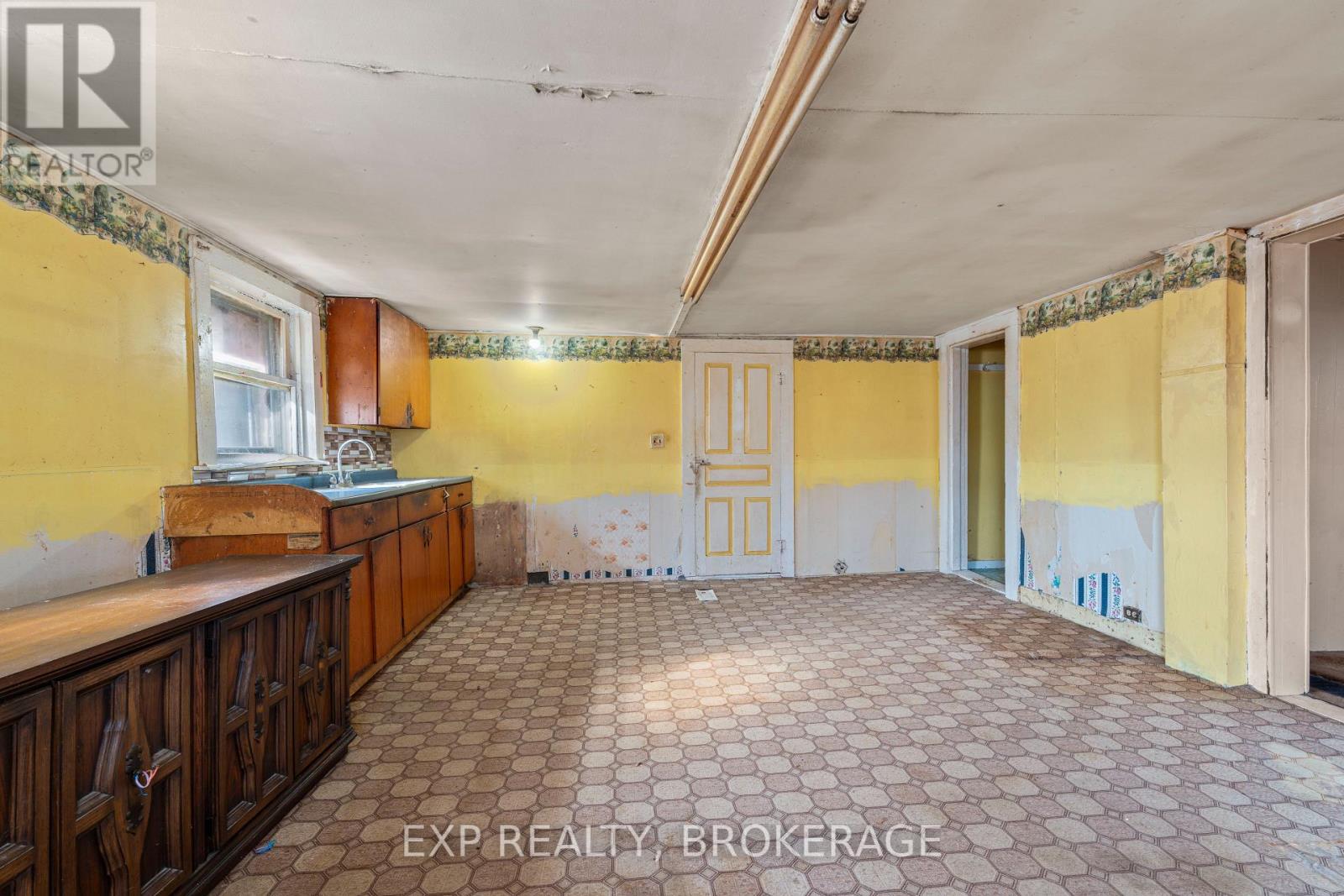 1619 County 2 Road, Front Of Yonge, Ontario  K0E 1R0 - Photo 12 - X12778302