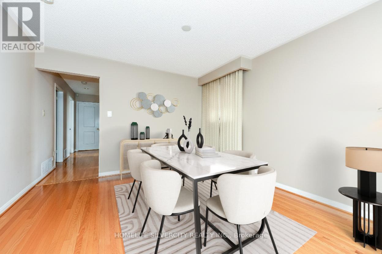 7424 Netherwood Road, Mississauga, Ontario  L4T 2N6 - Photo 21 - W12768654