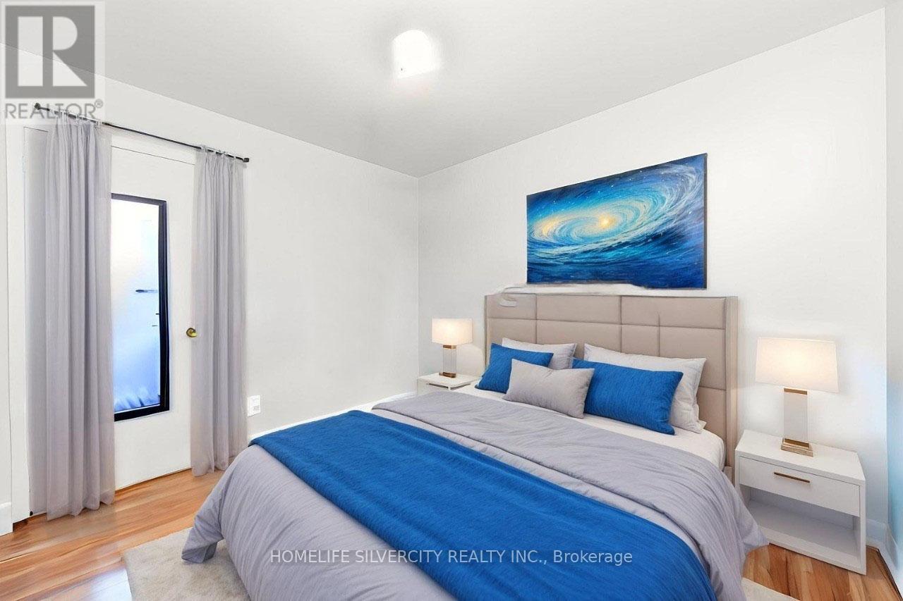 7424 Netherwood Road, Mississauga, Ontario  L4T 2N6 - Photo 33 - W12768654