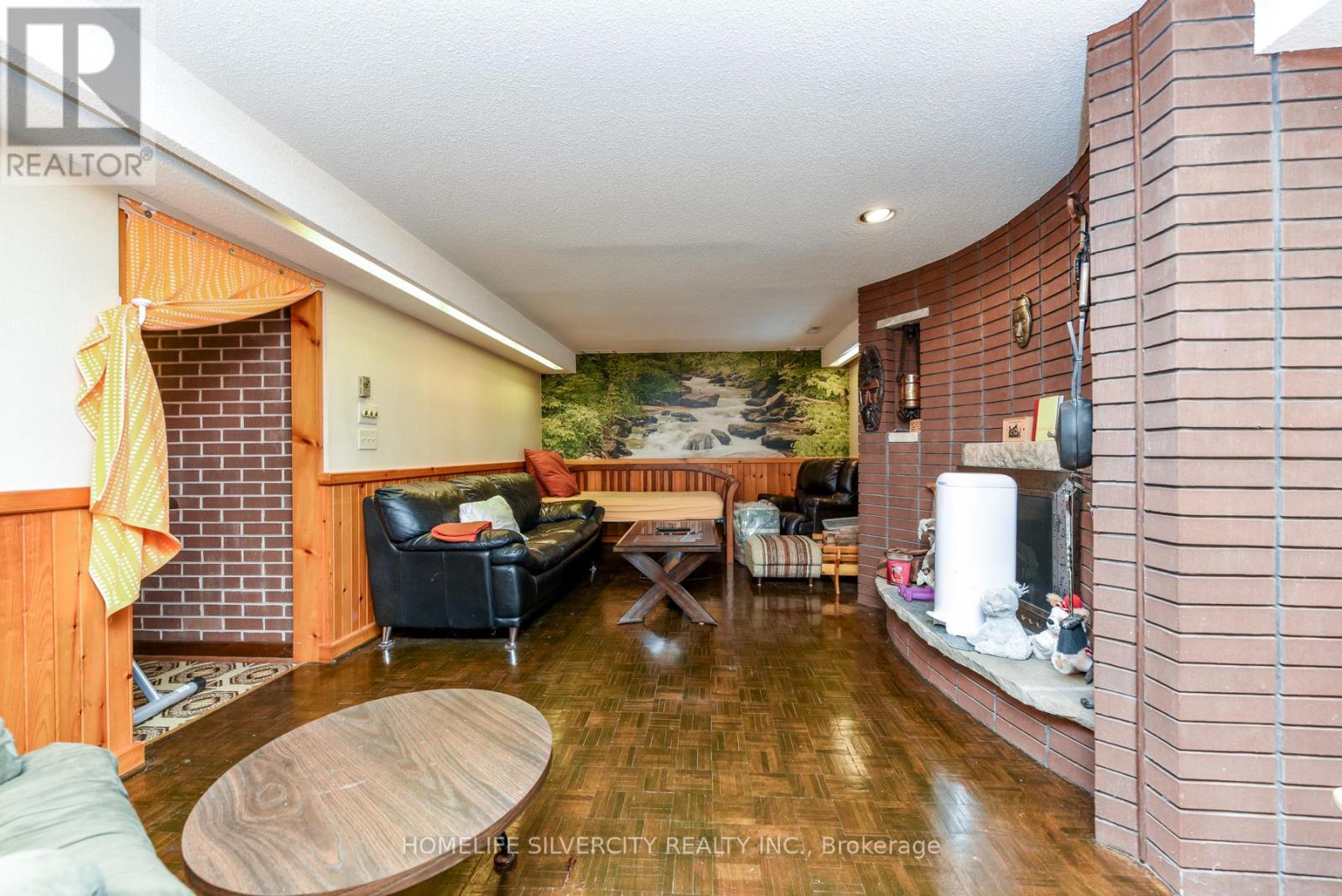 7424 Netherwood Road, Mississauga, Ontario  L4T 2N6 - Photo 38 - W12768654