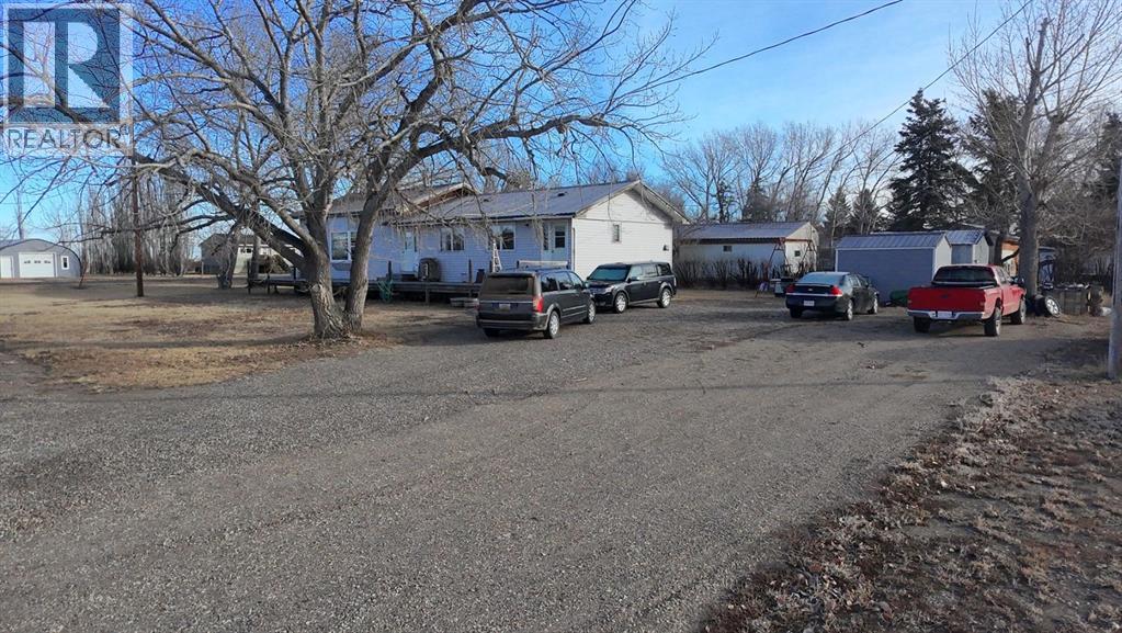 421 Retzke Street, Enchant, Alberta  T0K 0V0 - Photo 1 - A2285117