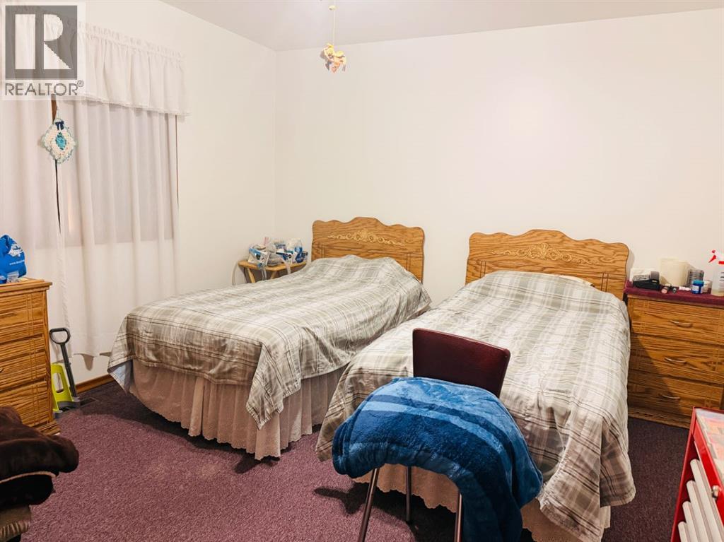 421 Retzke Street, Enchant, Alberta  T0K 0V0 - Photo 9 - A2285117