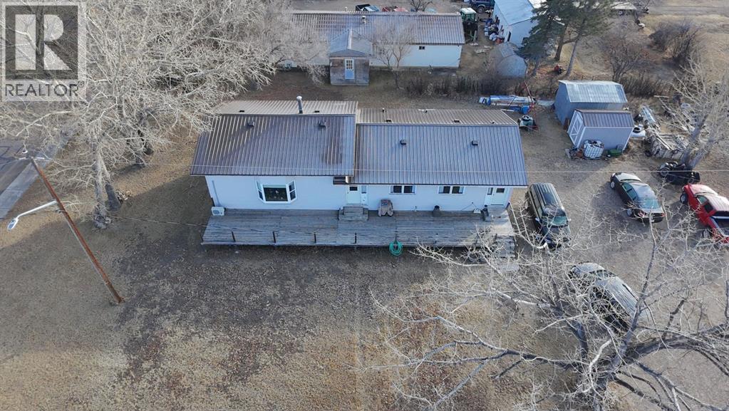 421 Retzke Street, Enchant, Alberta  T0K 0V0 - Photo 2 - A2285117