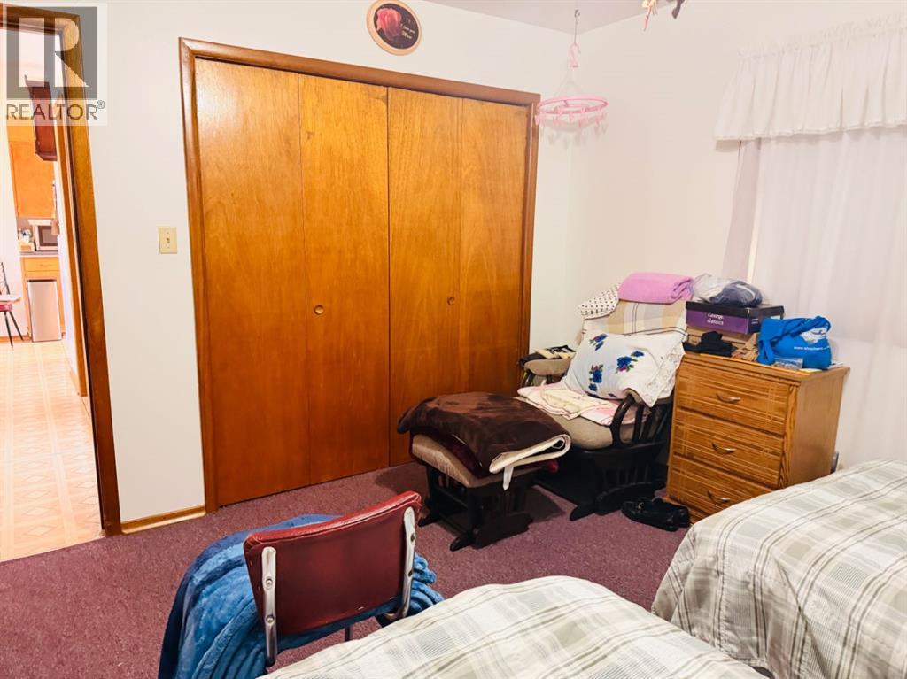 421 Retzke Street, Enchant, Alberta  T0K 0V0 - Photo 10 - A2285117