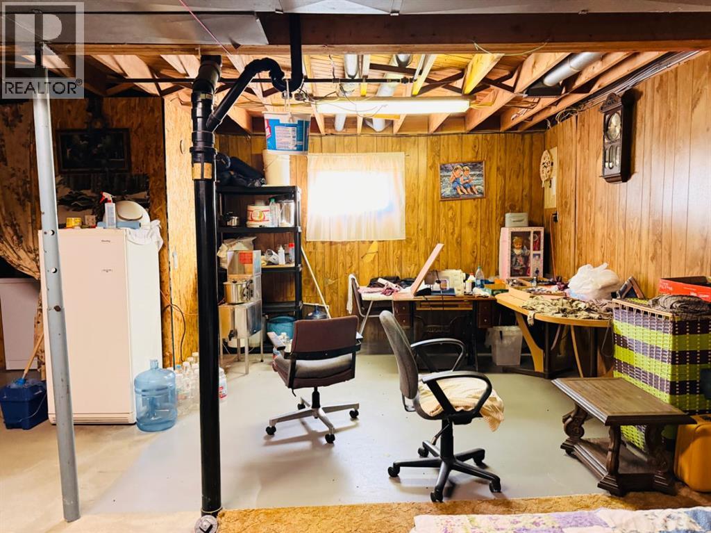 421 Retzke Street, Enchant, Alberta  T0K 0V0 - Photo 25 - A2285117