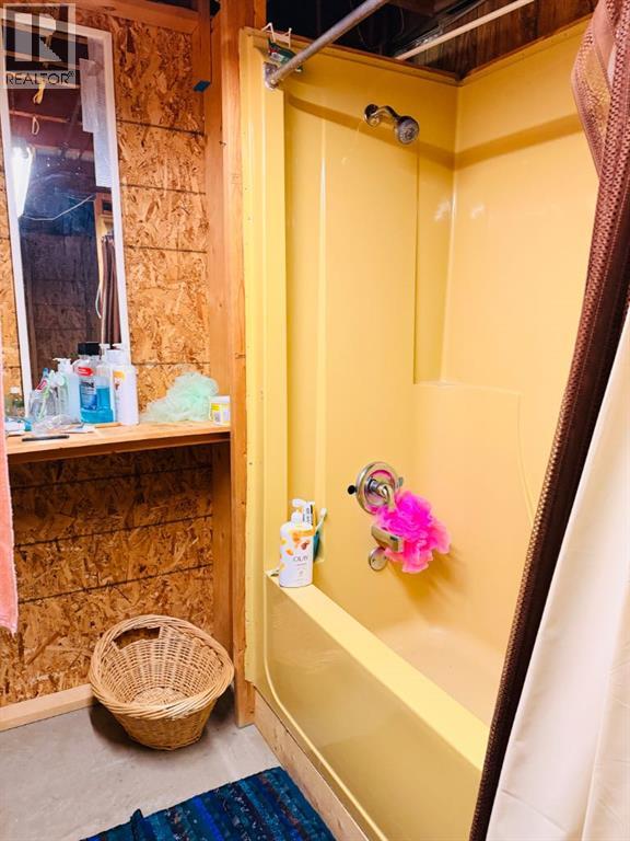 421 Retzke Street, Enchant, Alberta  T0K 0V0 - Photo 26 - A2285117