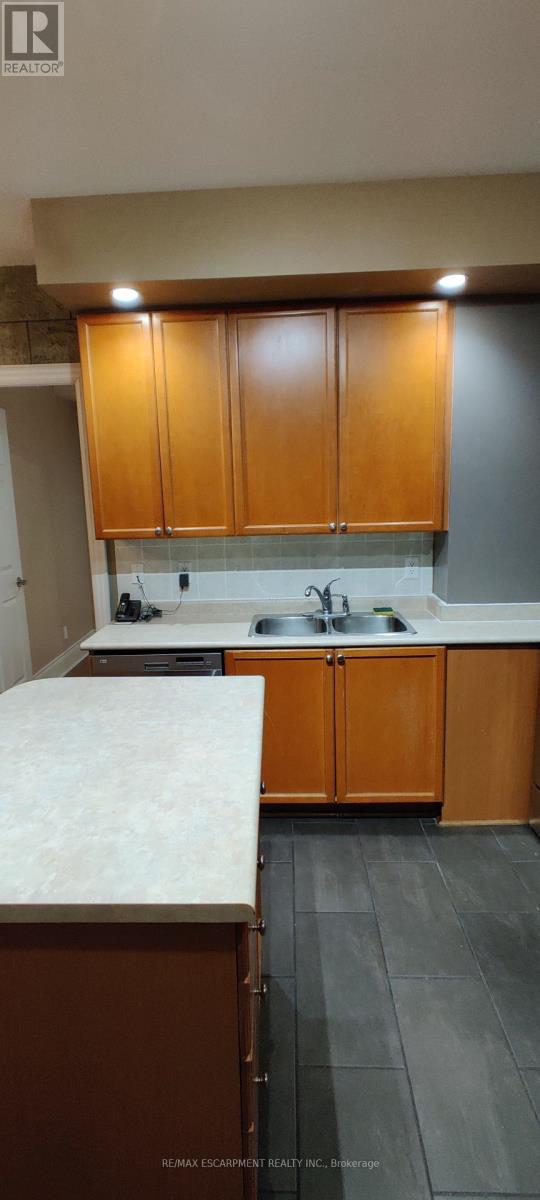 2012 - 5229 Dundas Street W, Toronto, Ontario  M9B 6L9 - Photo 10 - W12778894