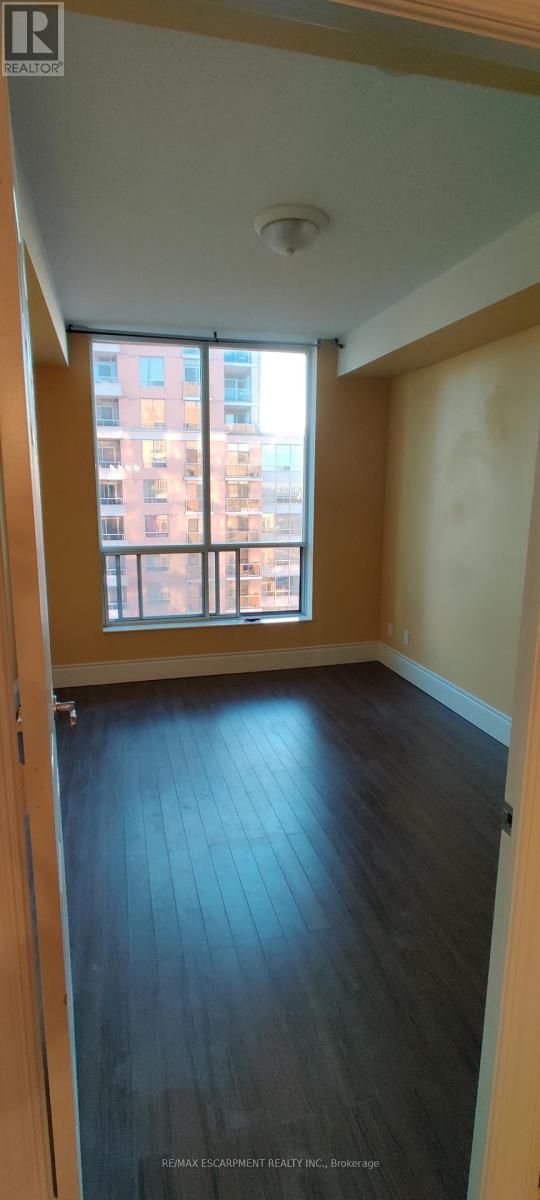 2012 - 5229 Dundas Street W, Toronto, Ontario  M9B 6L9 - Photo 8 - W12778894