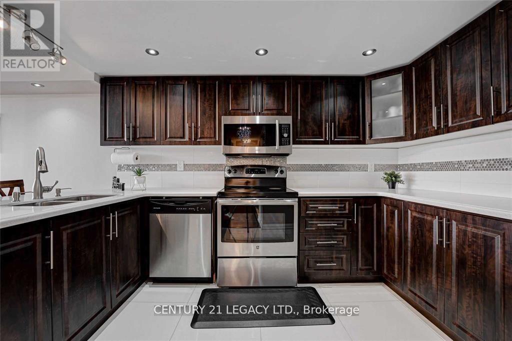 408 - 24 Hanover Road, Brampton, Ontario  L6S 5K8 - Photo 4 - W12778908