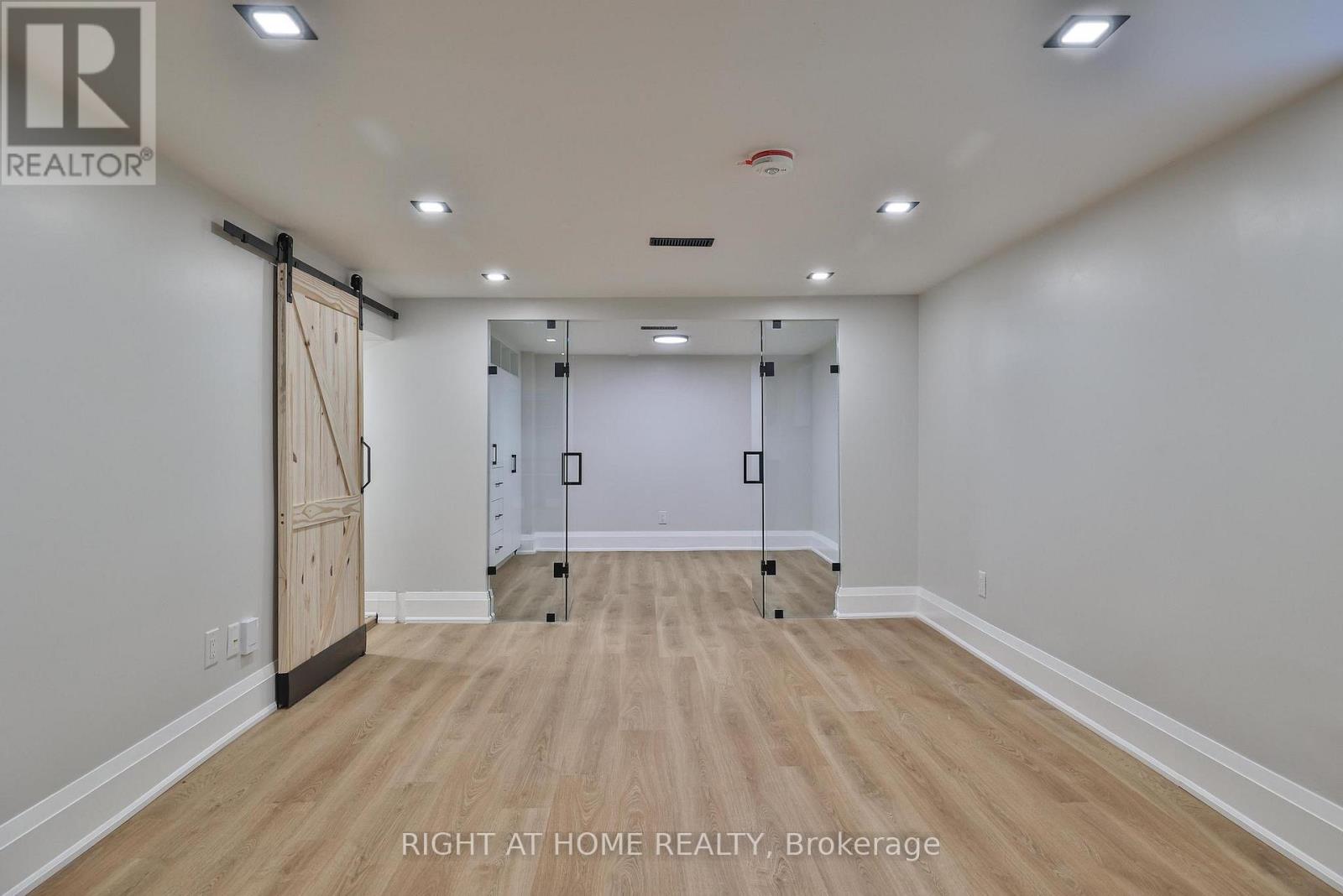 Lower - 248 Garden Avenue, Toronto, Ontario  M6R 1J3 - Photo 4 - W12778910