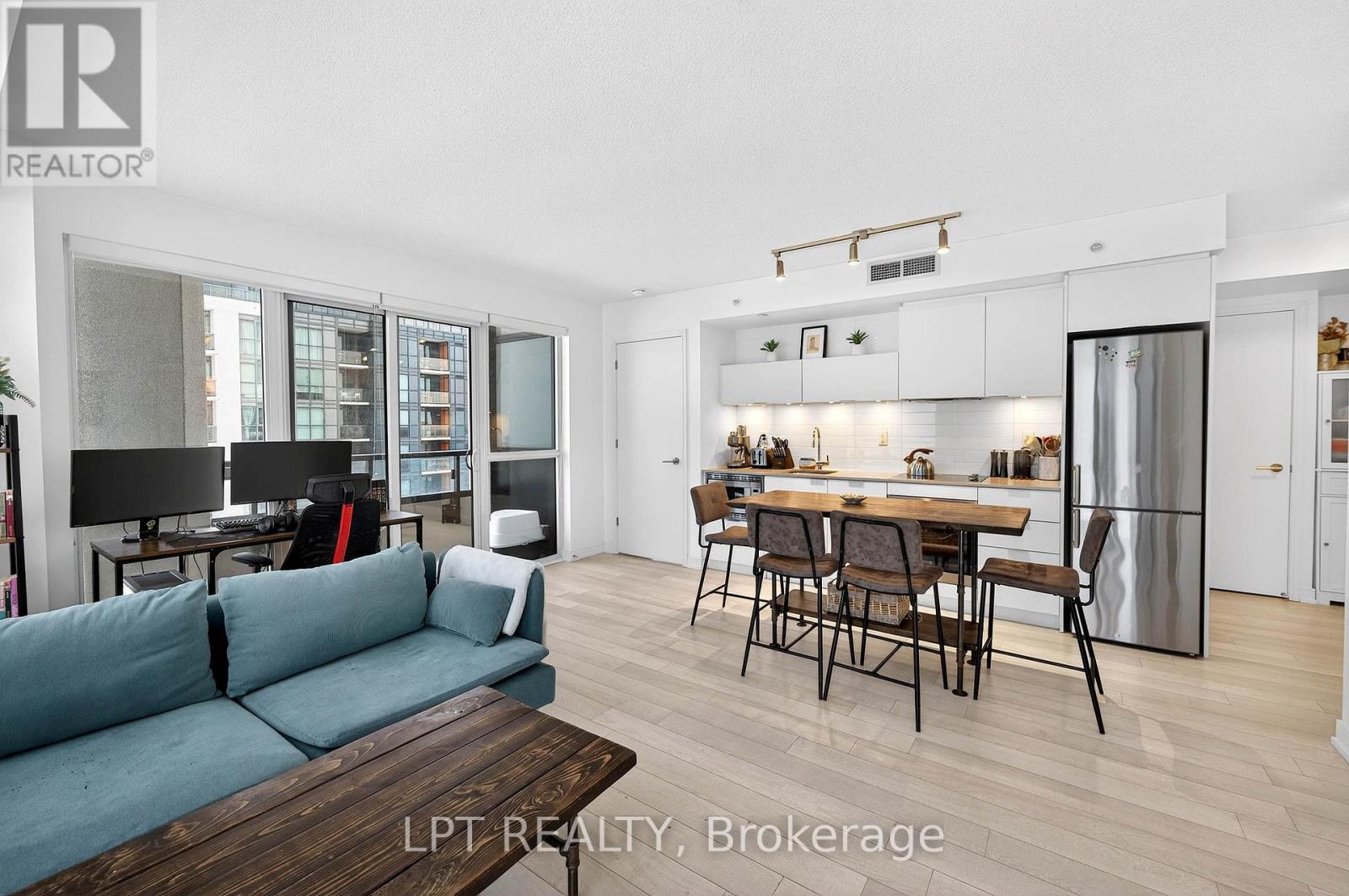 2309 - 20 Thomas Riley Road, Toronto, Ontario  M9B 0C3 - Photo 13 - W12778972