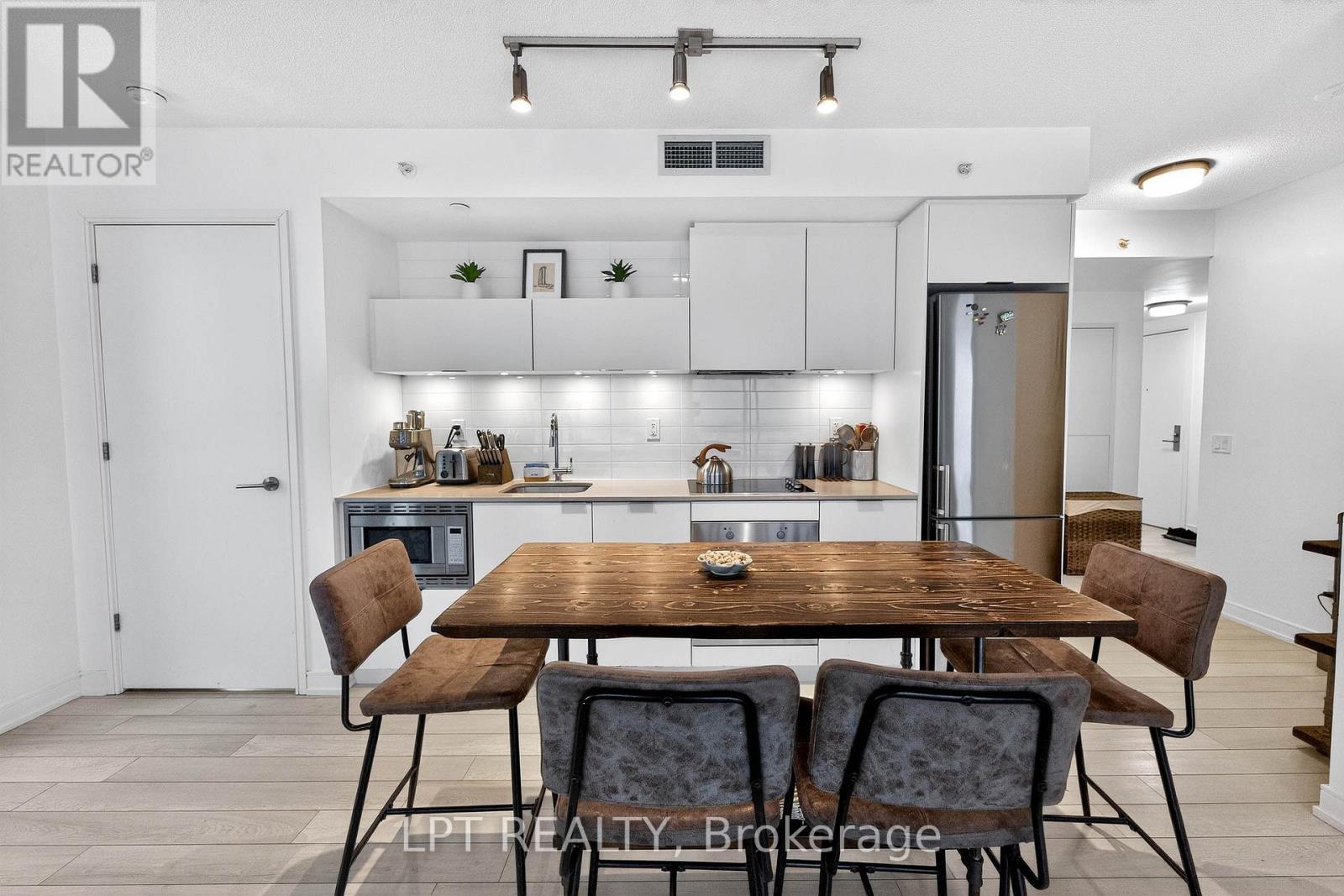 2309 - 20 Thomas Riley Road, Toronto, Ontario  M9B 0C3 - Photo 15 - W12778972