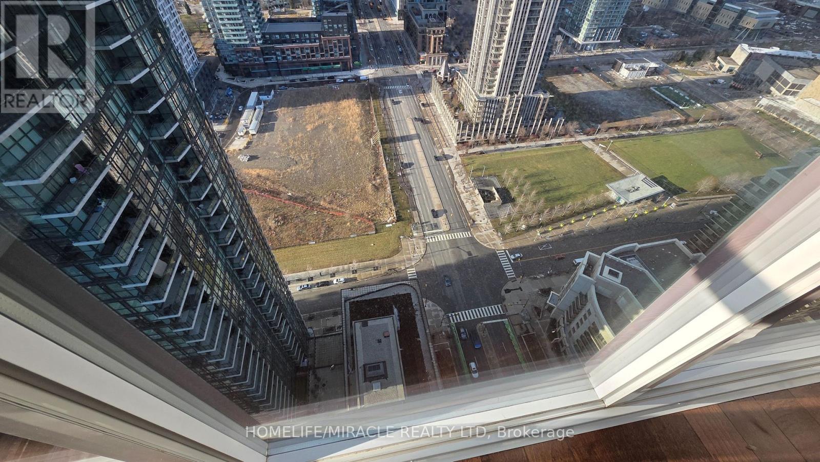 3408 - 4070 Confederation Parkway, Mississauga, Ontario  L5B 0E9 - Photo 10 - W12778990