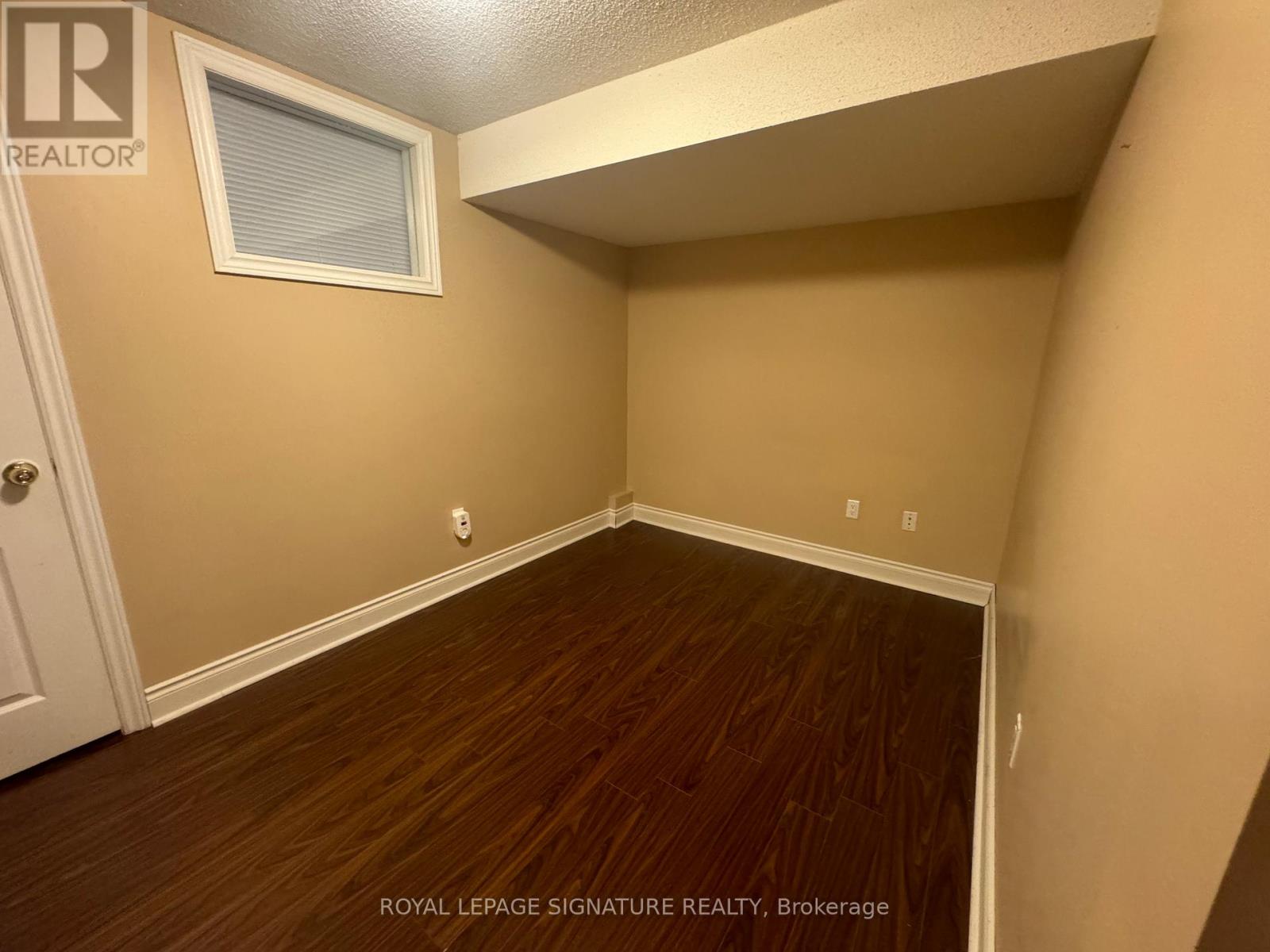 Basement - 427 Comiskey Crescent, Mississauga, Ontario  L5W 0C7 - Photo 11 - W12778998