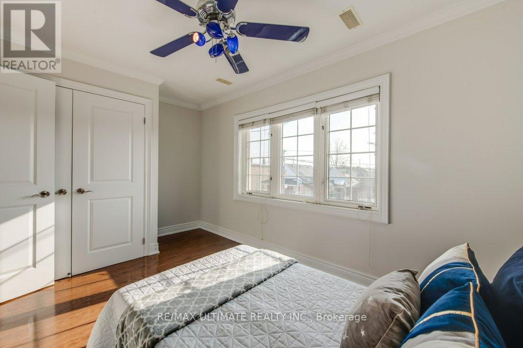 62 Teignmouth Avenue, Toronto, Ontario  M6E 1S9 - Photo 20 - W12779002