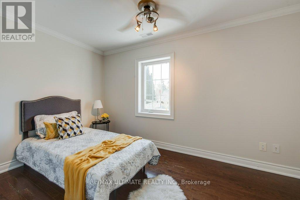 62 Teignmouth Avenue, Toronto, Ontario  M6E 1S9 - Photo 22 - W12779002