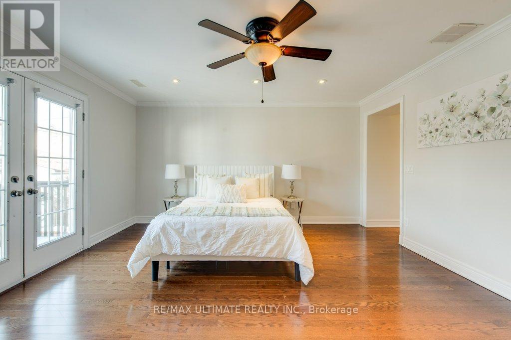 62 Teignmouth Avenue, Toronto, Ontario  M6E 1S9 - Photo 29 - W12779002