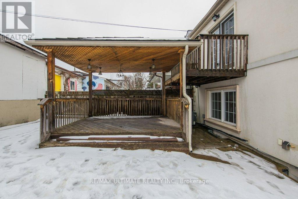 62 Teignmouth Avenue, Toronto, Ontario  M6E 1S9 - Photo 46 - W12779002