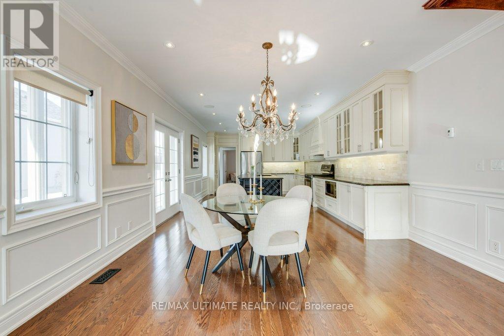 62 Teignmouth Avenue, Toronto, Ontario  M6E 1S9 - Photo 6 - W12779002