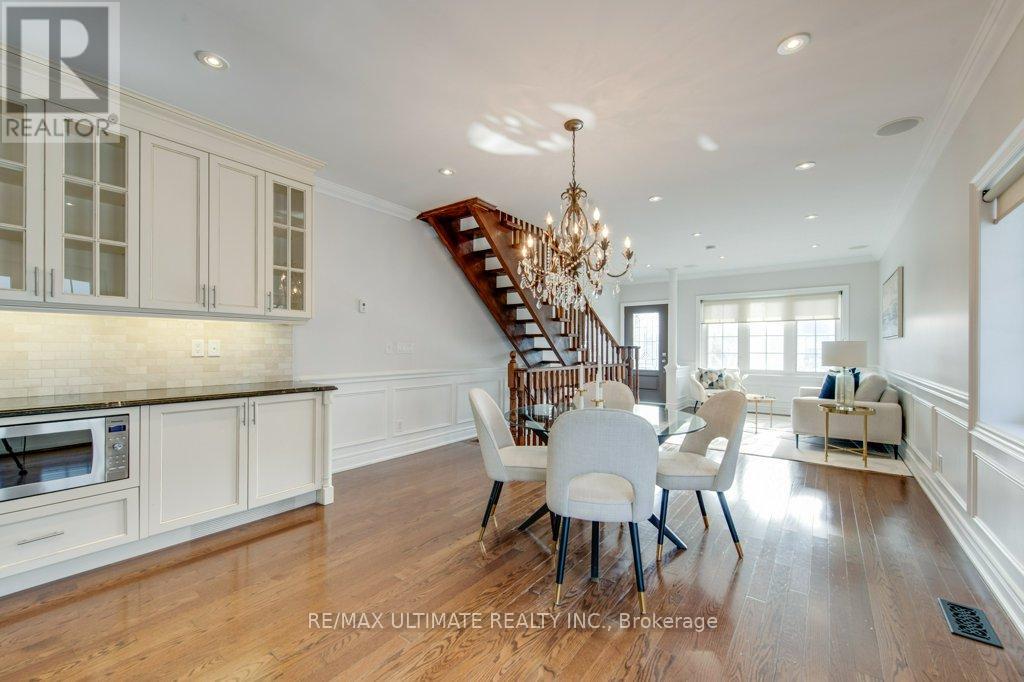 62 Teignmouth Avenue, Toronto, Ontario  M6E 1S9 - Photo 7 - W12779002