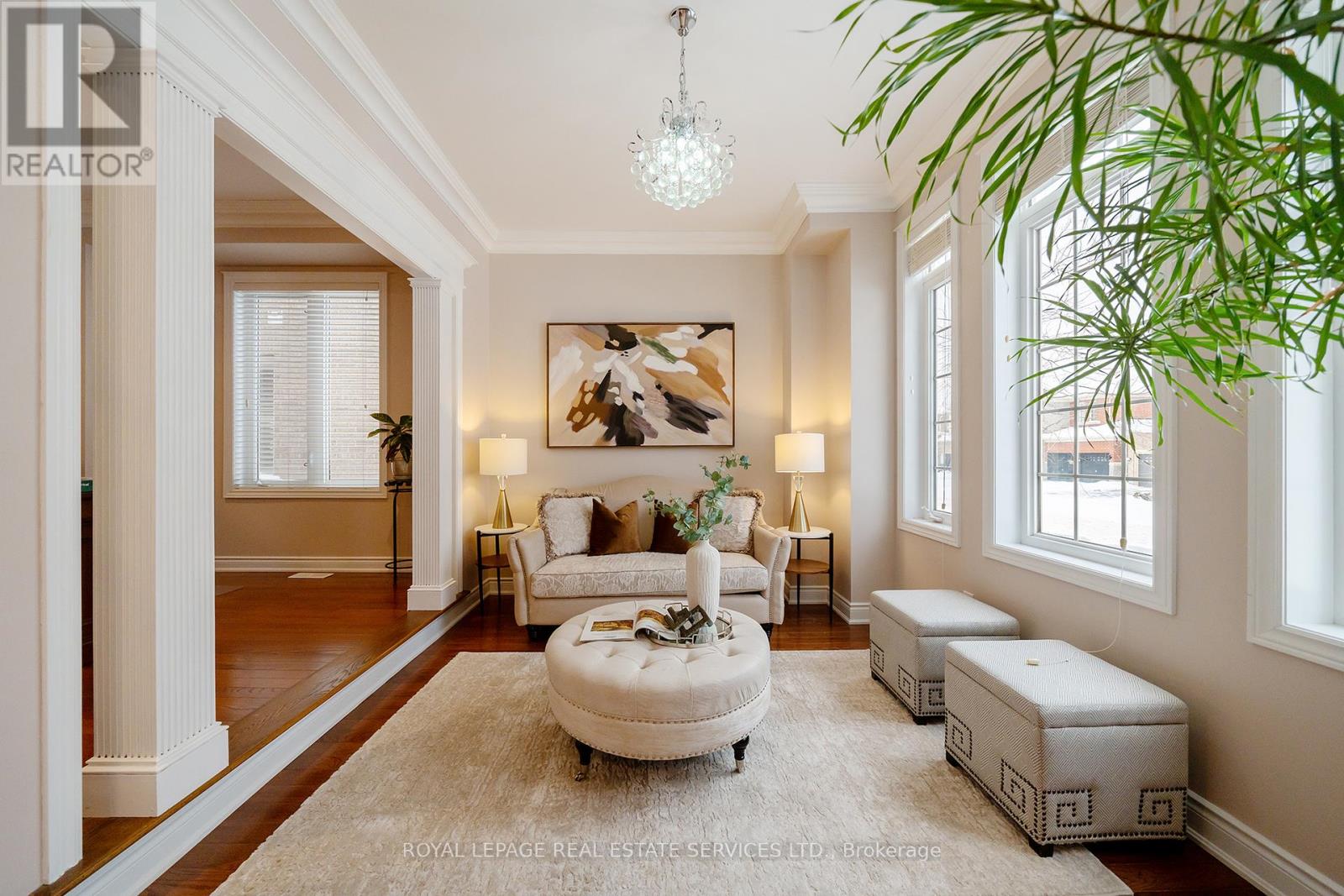 165 Alison Crescent, Oakville, Ontario  L6L 0C7 - Photo 5 - W12779006