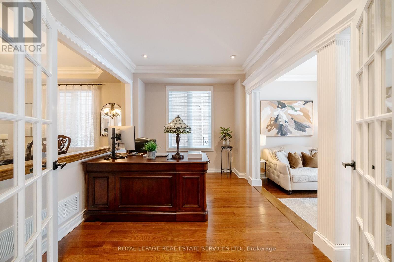 165 Alison Crescent, Oakville, Ontario  L6L 0C7 - Photo 6 - W12779006