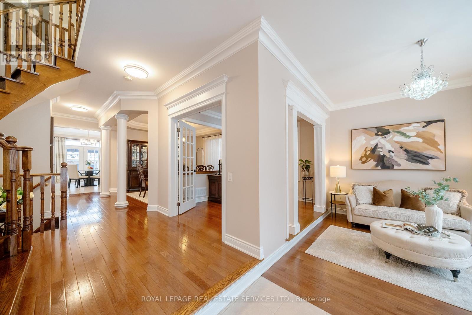 165 Alison Crescent, Oakville, Ontario  L6L 0C7 - Photo 7 - W12779006