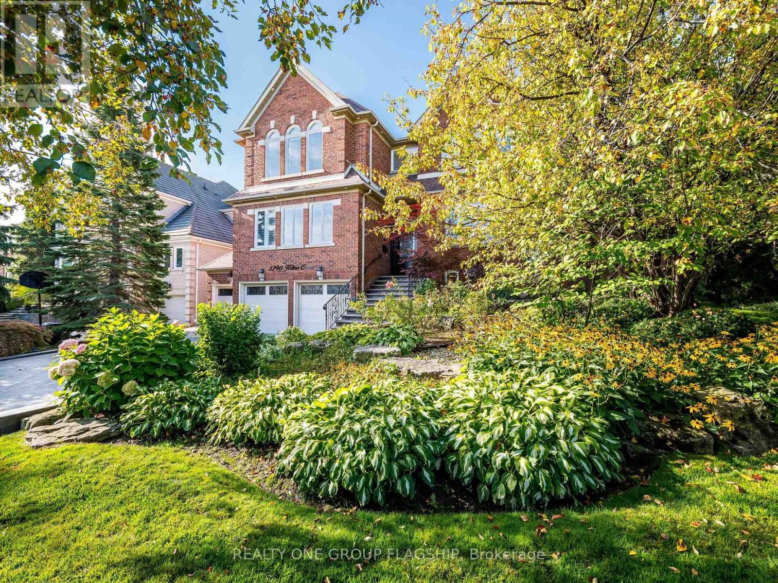 5290 HILTON COURT, Mississauga, Ontario