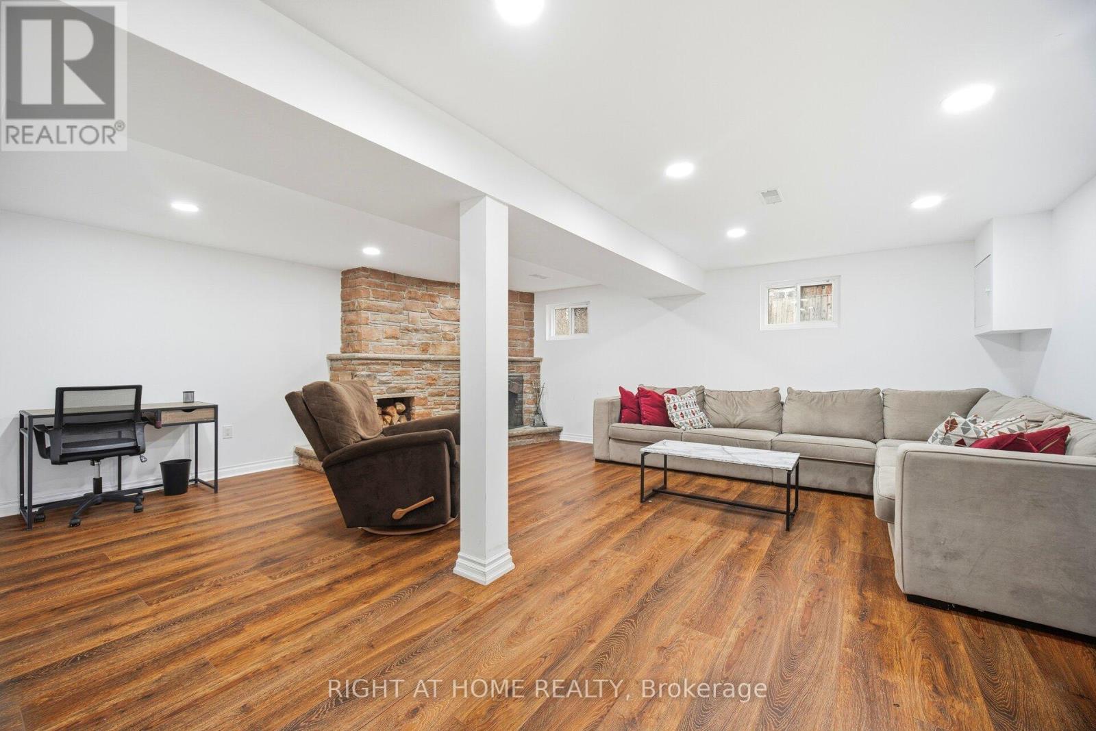 423 Melores Drive, Burlington, Ontario  L7L 4V3 - Photo 30 - W12779054