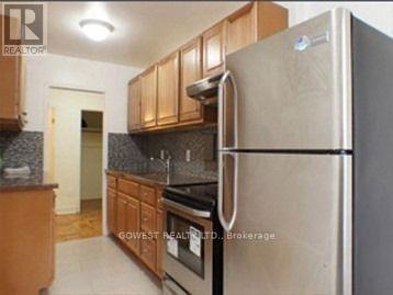 B8 - 205 Keele Street, Toronto, Ontario  M6P 2K1 - Photo 5 - W12779100