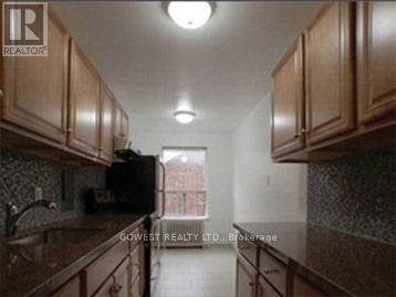 B8 - 205 Keele Street, Toronto, Ontario  M6P 2K1 - Photo 6 - W12779100